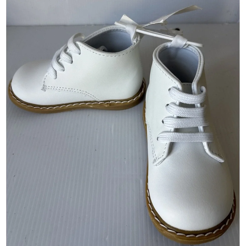 *NEW* Crown & Ivy Baby Shoes Size 4 ( 9-12 Months )